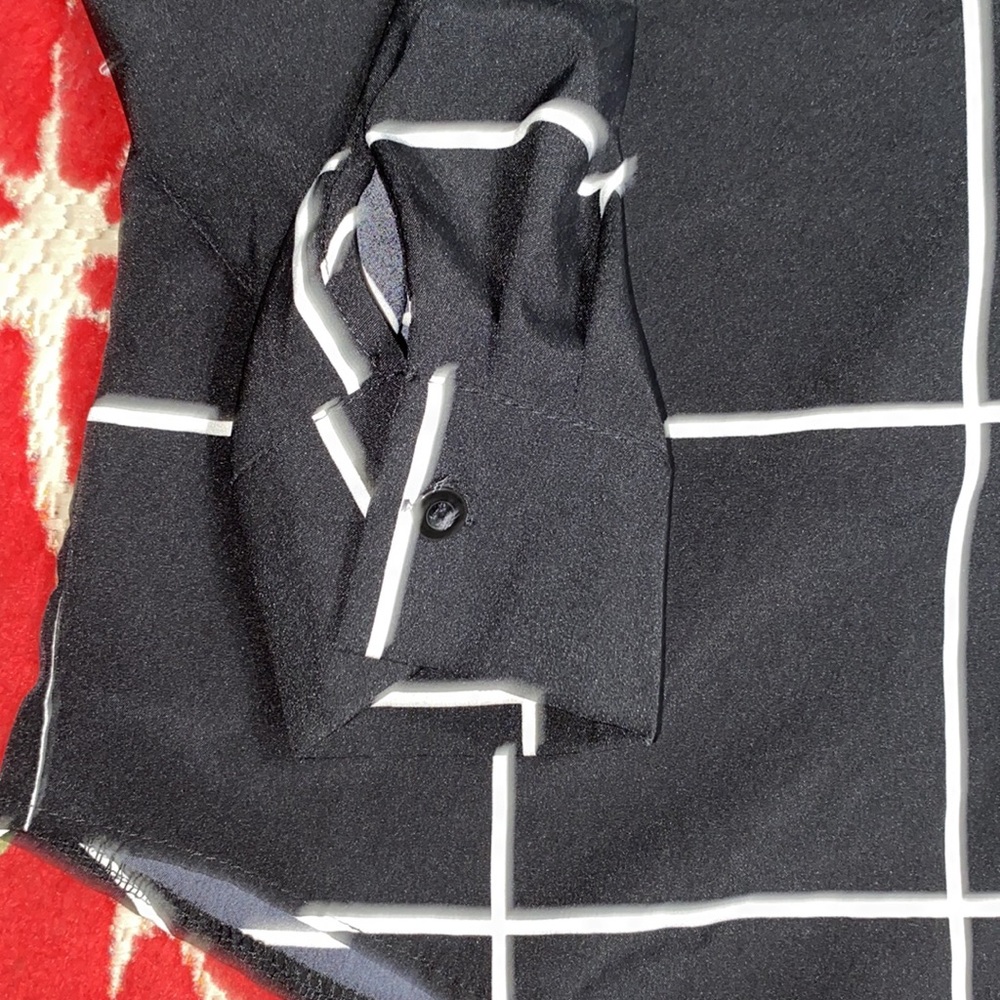PlaidButton blouse - Picture 4 of 10